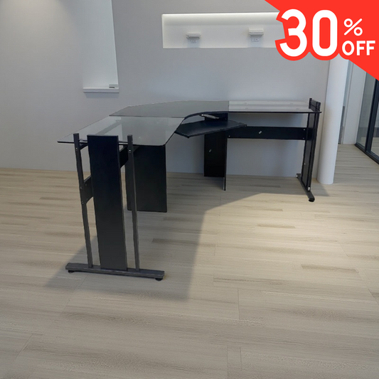 Escritorio gerencial en vidrio templado y metal - estilo moderno y elegante