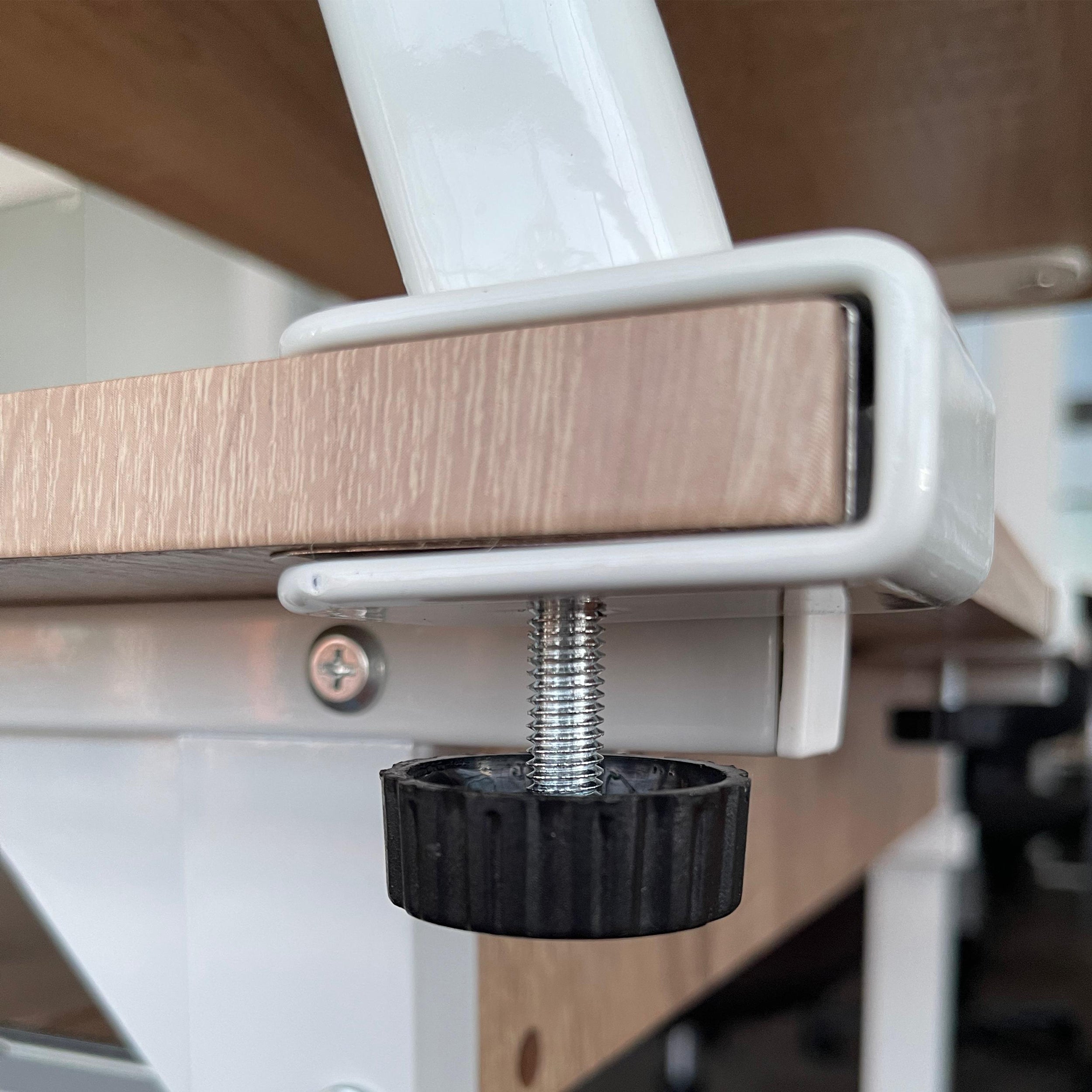 Escritorio versátil elegante color beige madera y metal - CT-2018
