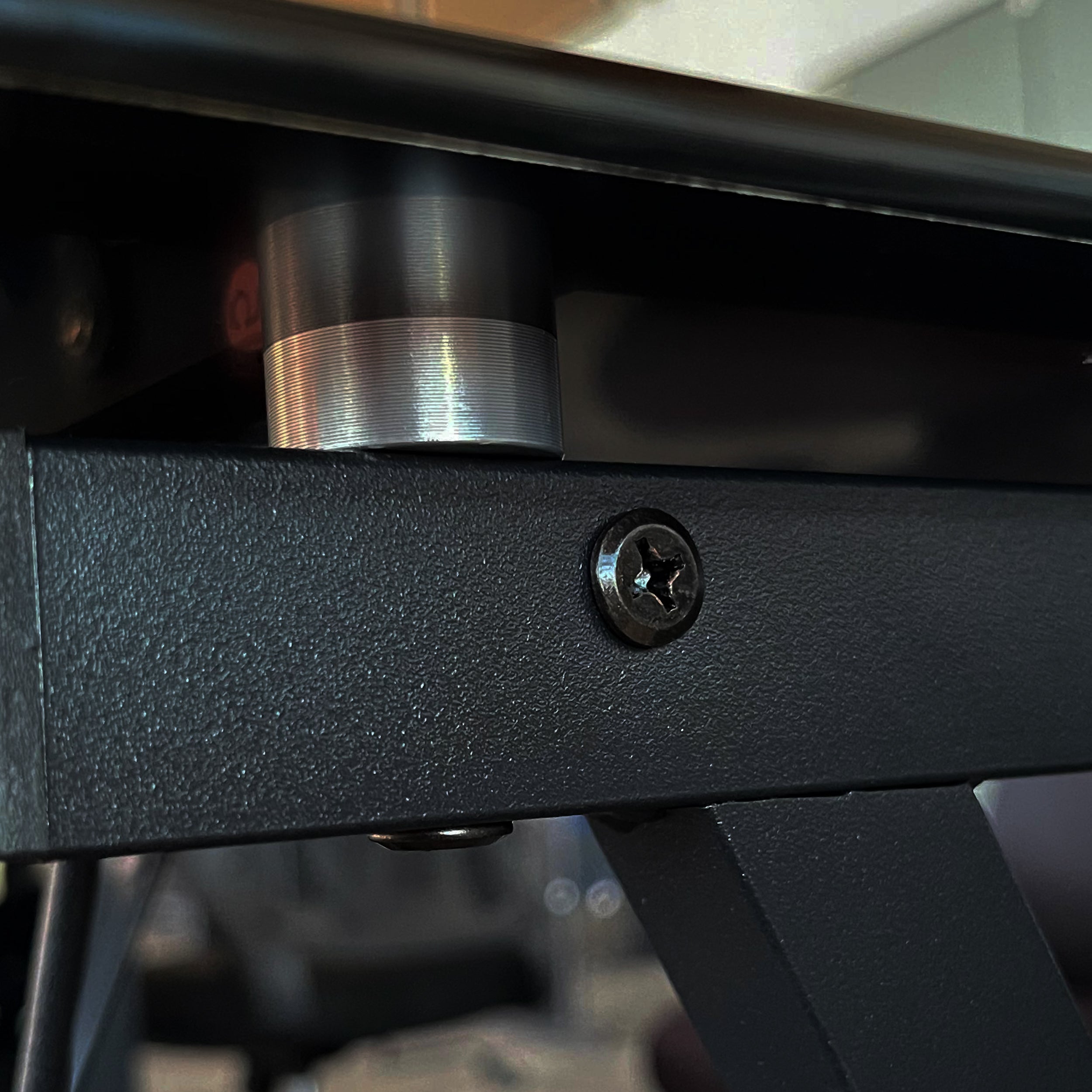 Escritorio moderno de vidrio y metal con diseño versátil - RX 1156