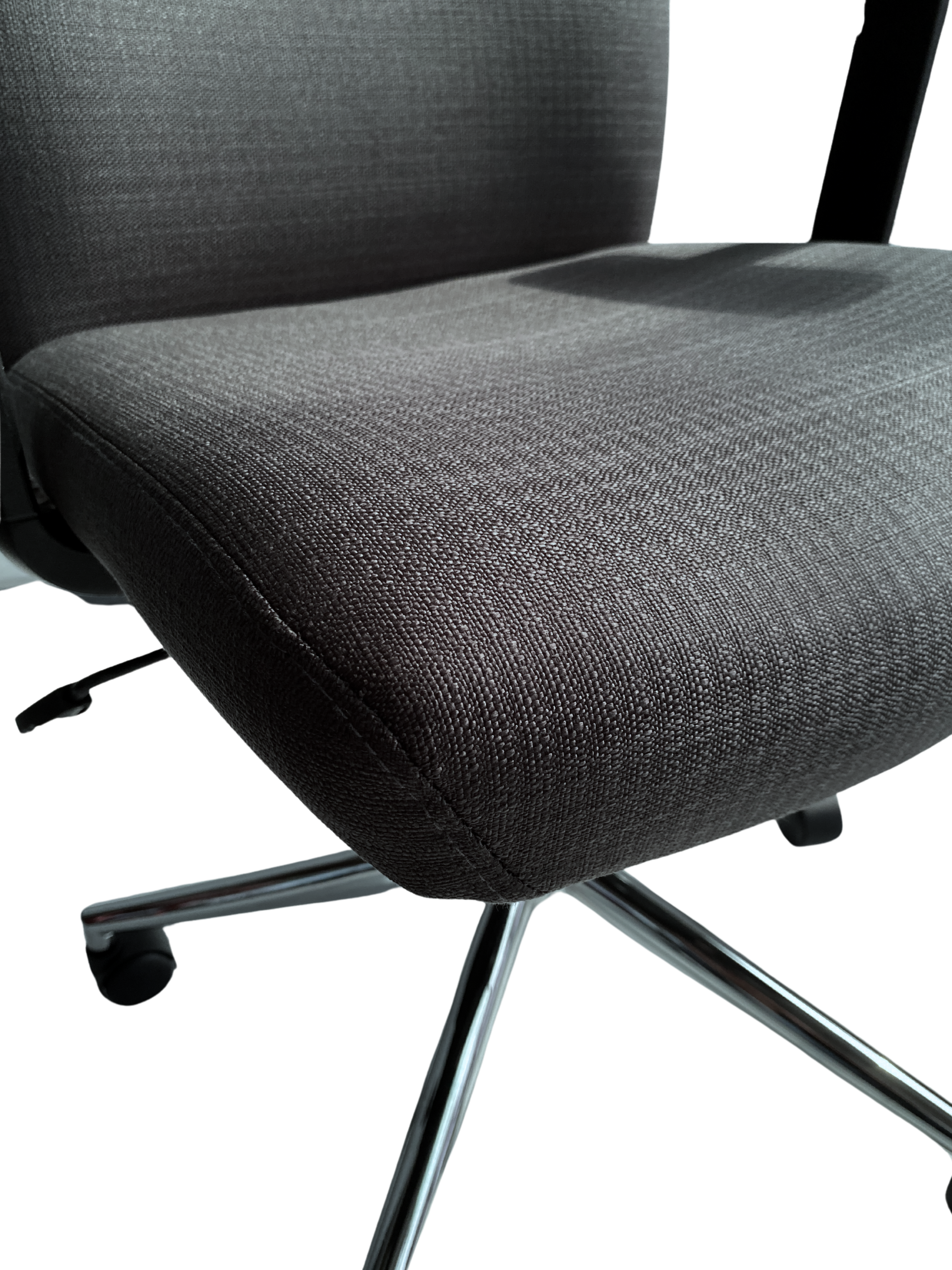 Silla Ejecutiva Ergonómica con Respaldo Alto y Base Metálica - Verona