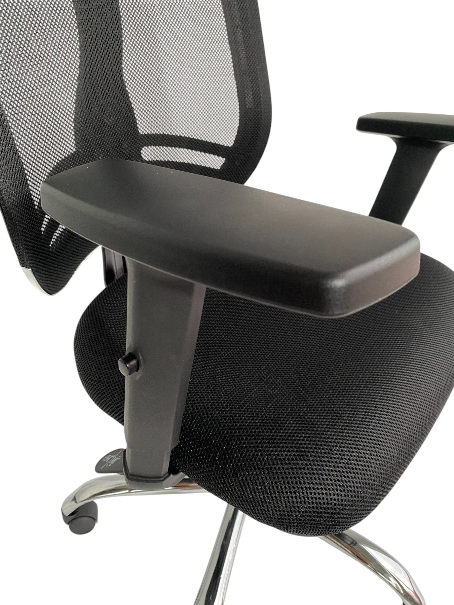Silla Con Respaldo de Malla base cromada - Emma